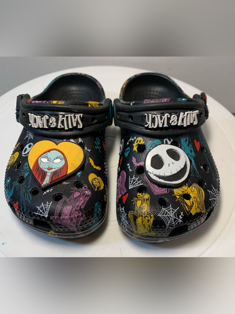 Crocs Nightmare Before Christmas  Jack Skellington Sally Toddler Sz 7.      3924